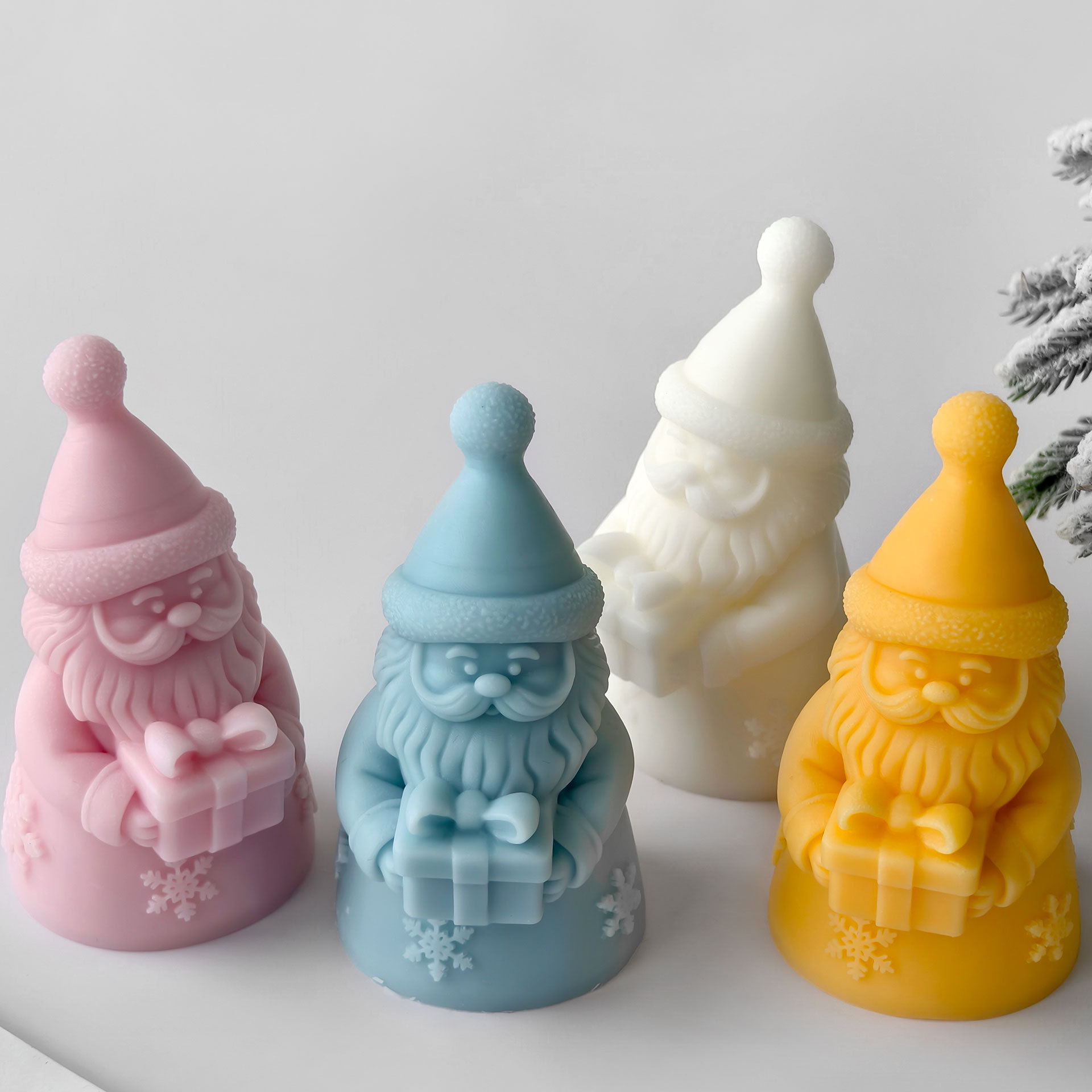 Santa Claus Gift Box Silicone  - đánh giá và giá Soy Wax Pillar Blend