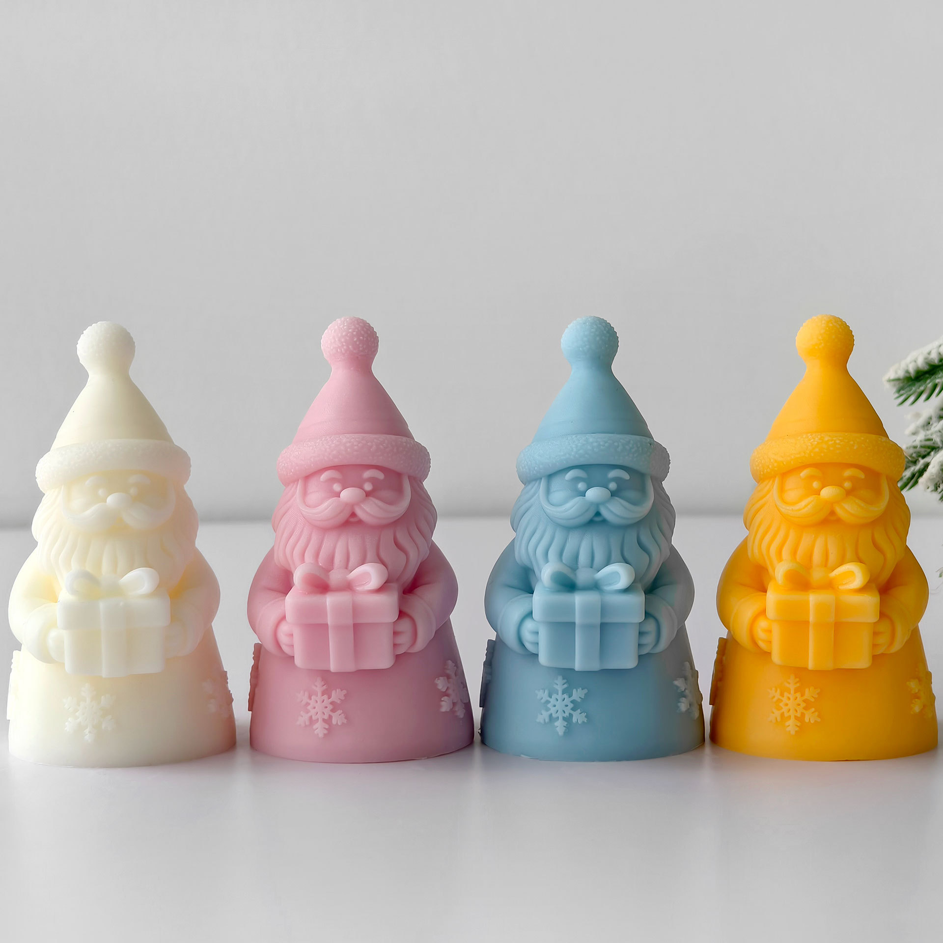 Santa Claus Gift Box Silicone  - đánh giá và giá Soy Wax Pillar Blend